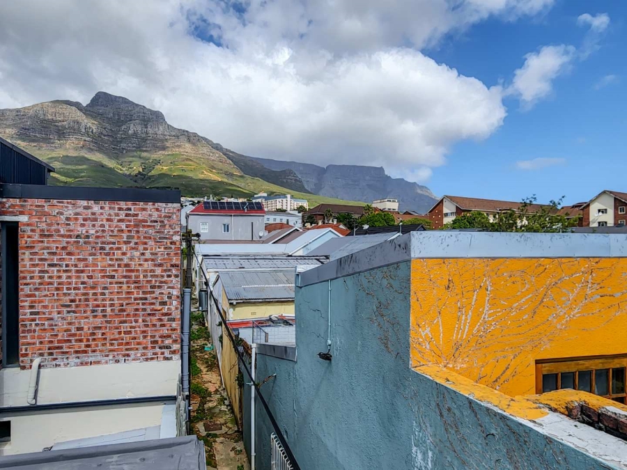 1 Bedroom Property for Sale in Woodstock Western Cape